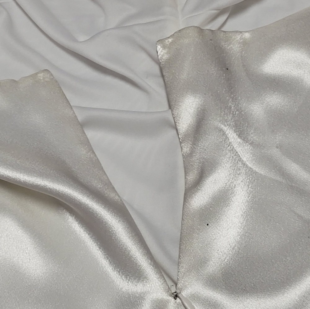 ONYX NITE Women's Formal Ivory Halter Top - Picture 8 of 9